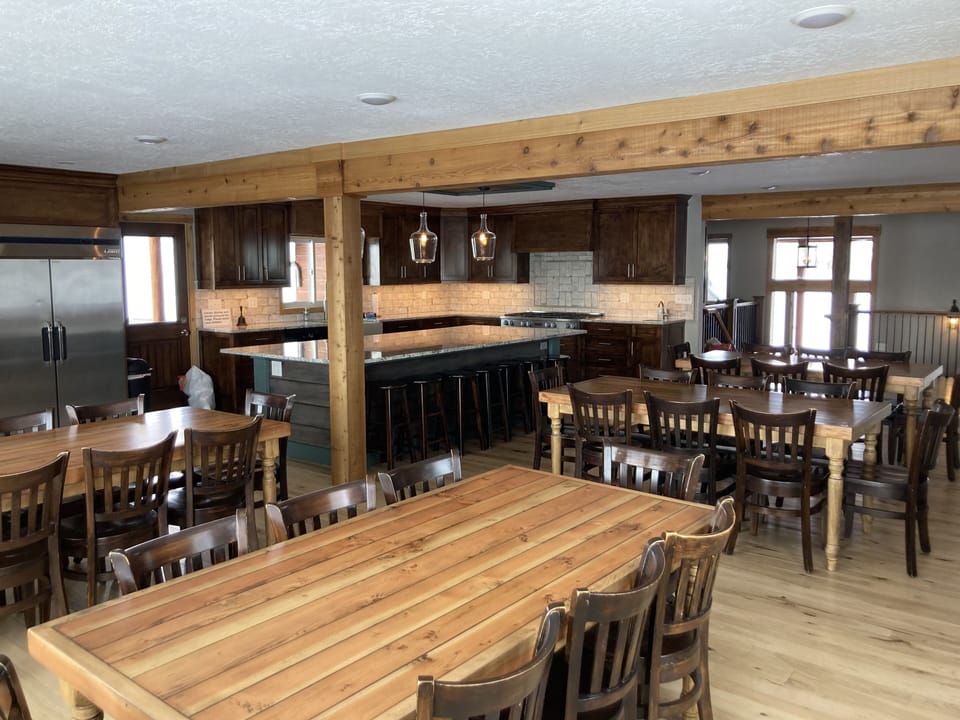 Dining/kitchen
