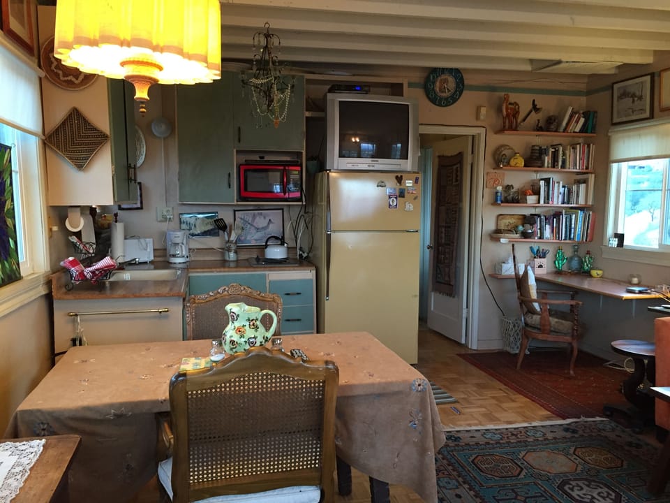 kitchen & dining room