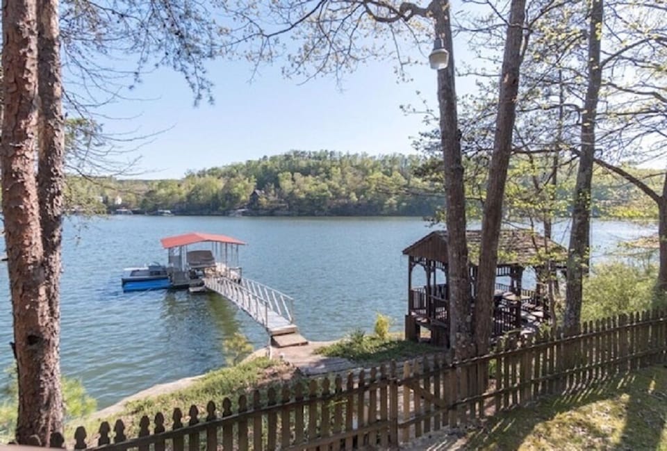 Owner's boat on lift. Guest are welcome to tie up on the side.