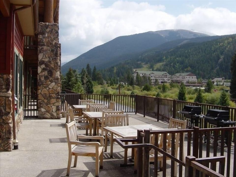 Common Deck Area with Gas BBQ
