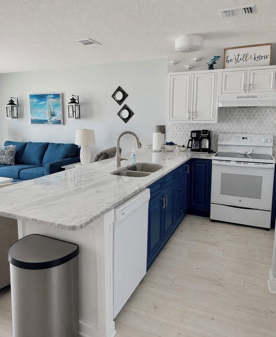 Fully equipped kitchen!