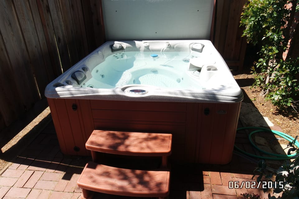 Private 6 person hot tub