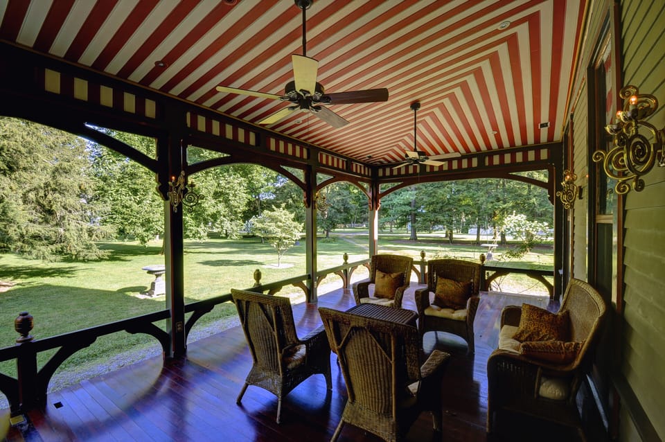 Side porch