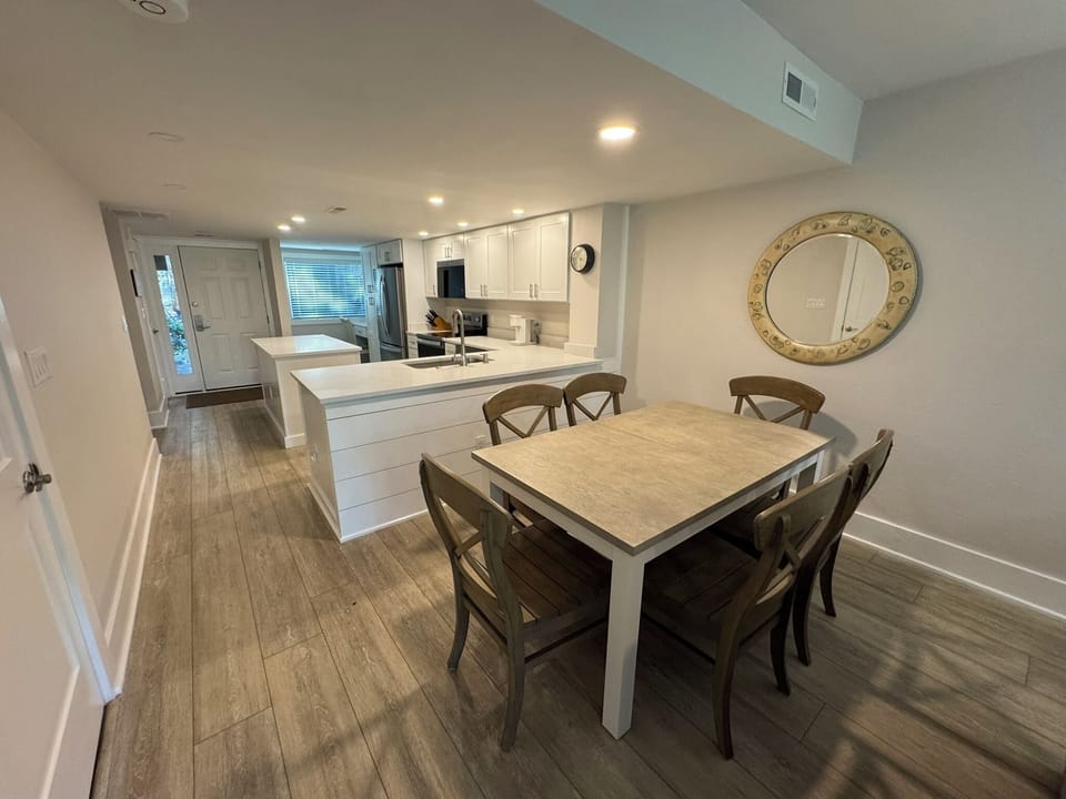 Dining Room Seating for 6