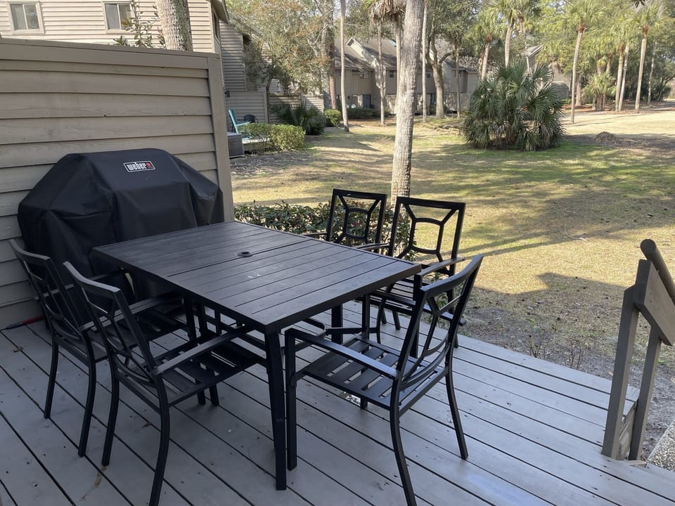 Back deck on the 6th green with full size Weber gas grill