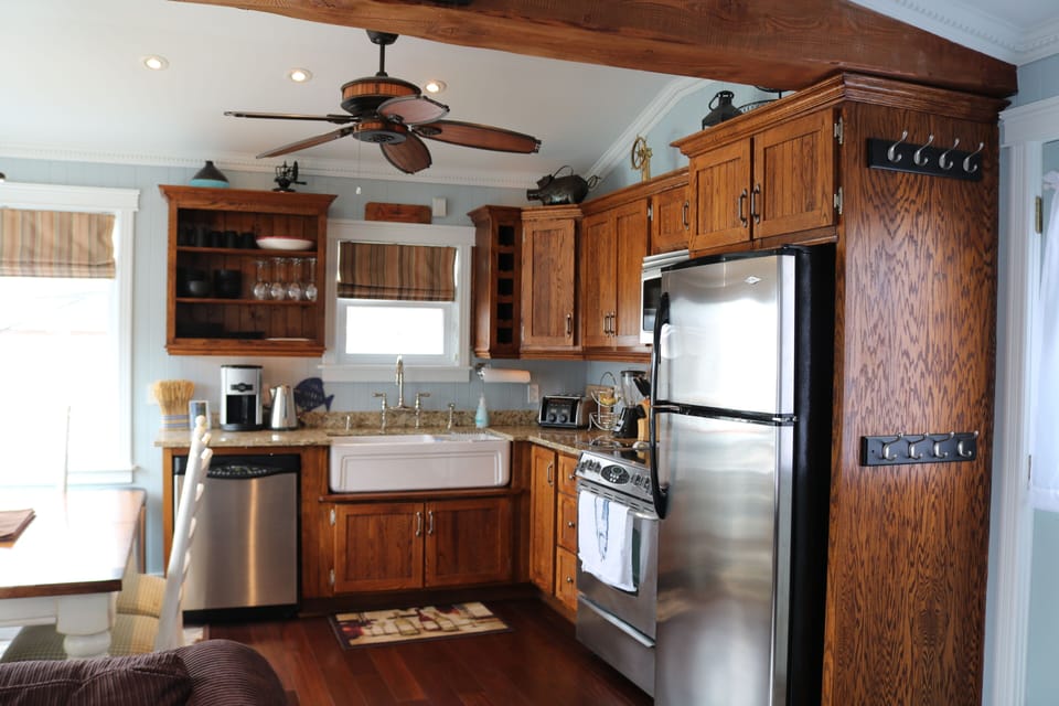 beautiful, well appointed kitchen overlooking the harbour