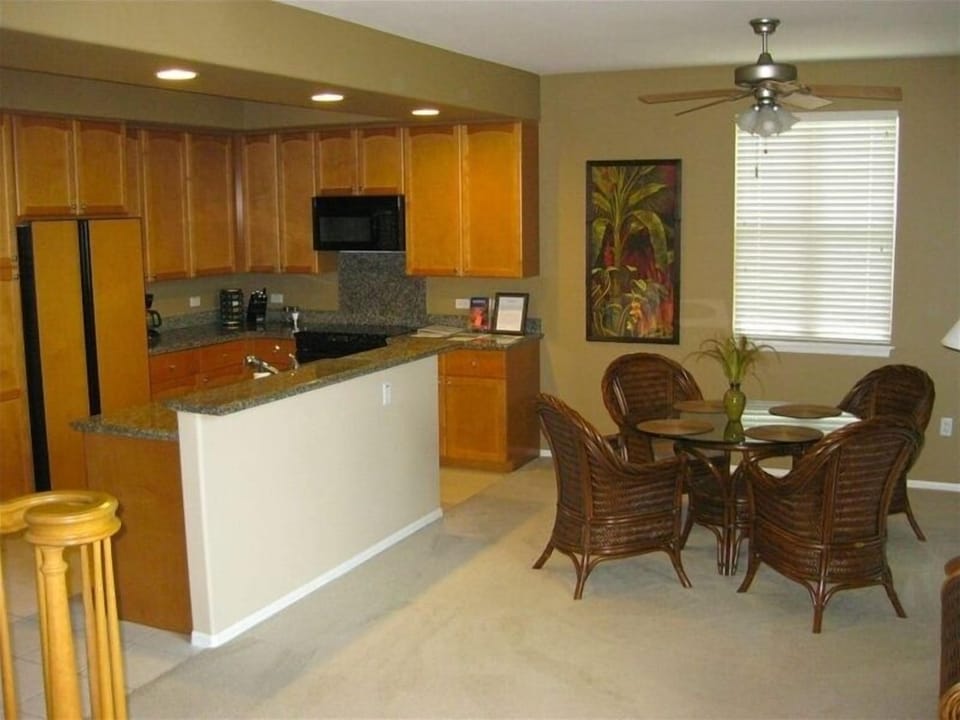Enjoy a quick meal at the kitchen dining table