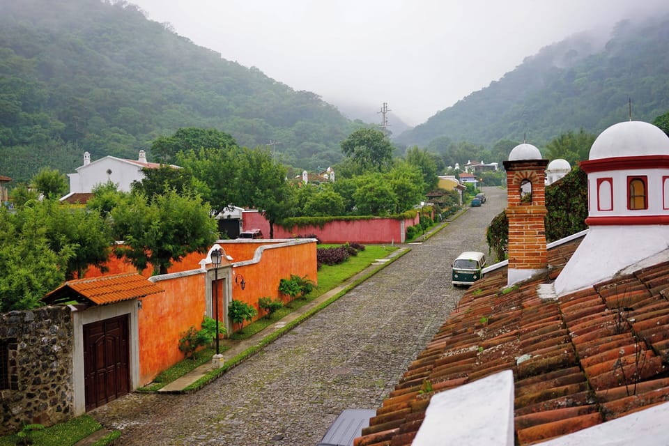 Surrounding neighborhood - from the outside edge of the Spanish terrace/balcony.