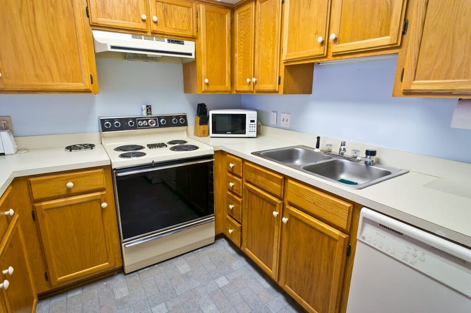 Fully equipped kitchen