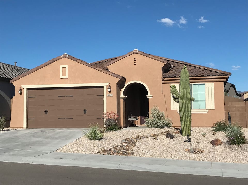 Lovely Spanish Arc Exterior