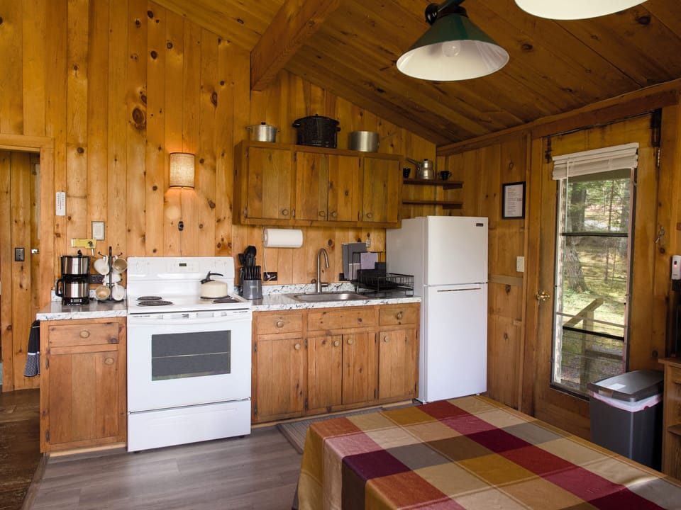 A well stocked kitchen to prepare your favorite meals.