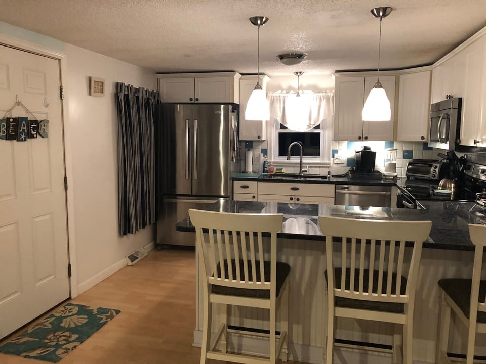 Side door from deck into kitchen