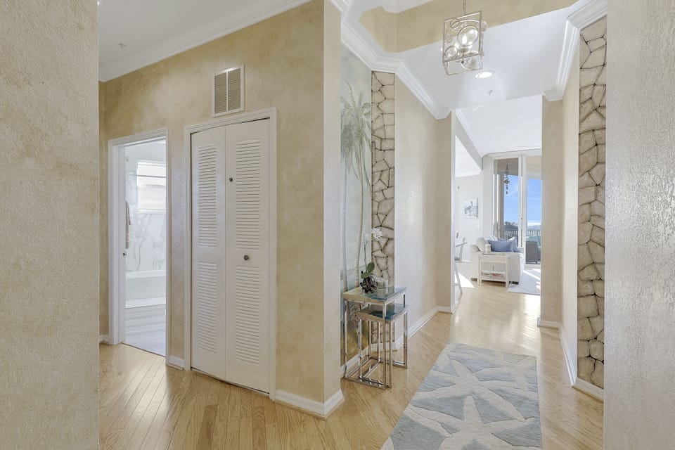 guest bedrooms with guest bath separated from master