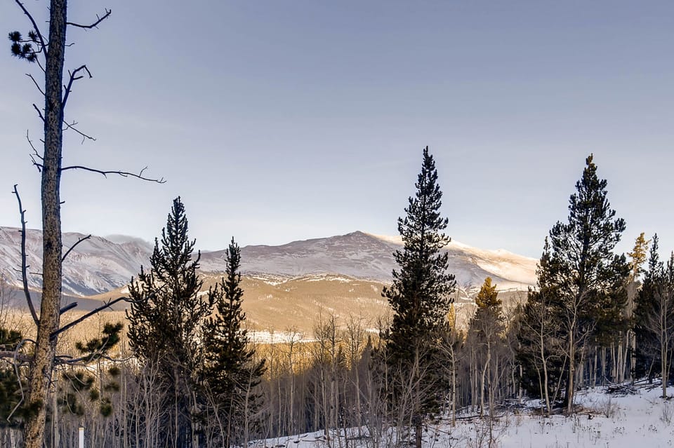 One of many gorgeous views of the white-capped mountains!