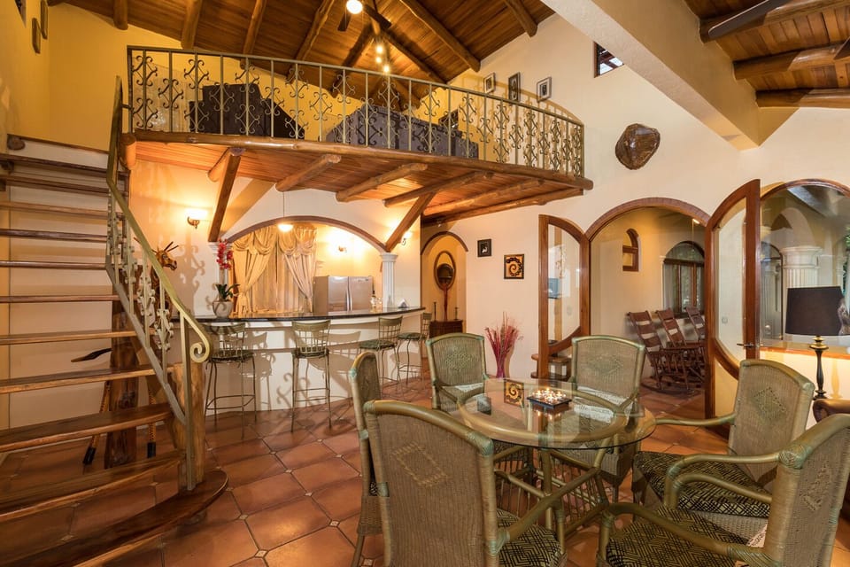 Dining area, kitchen & loft