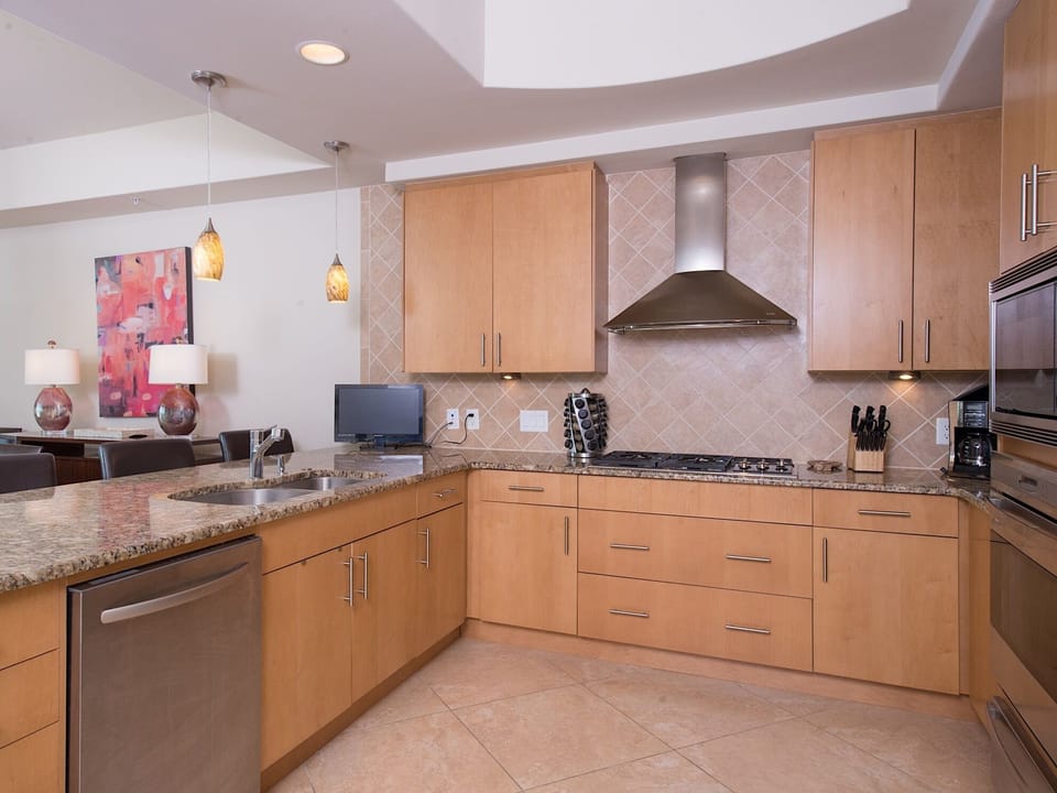 Kitchen is well-stocked with everything you'd need to prepare all your meals!