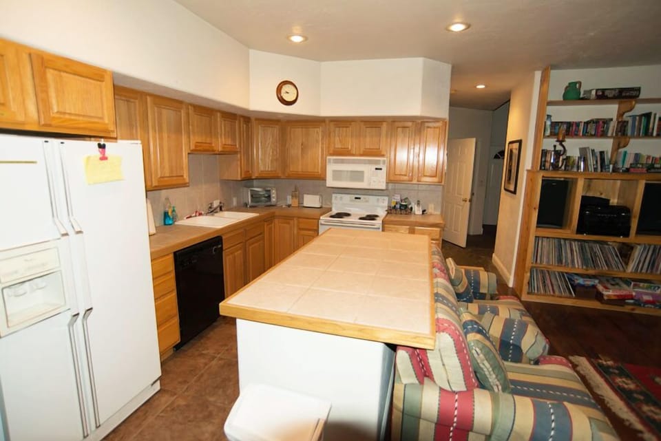 Kitchen area with Island.