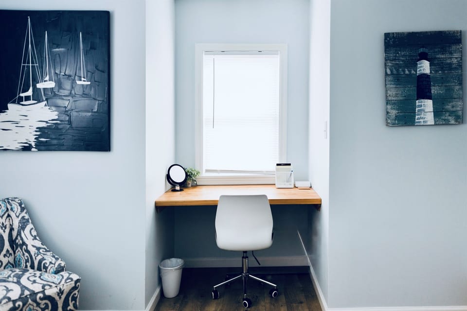 Bedroom #2 | Upstairs | Queen Bed | Work Desk | Dresser | Roku TV