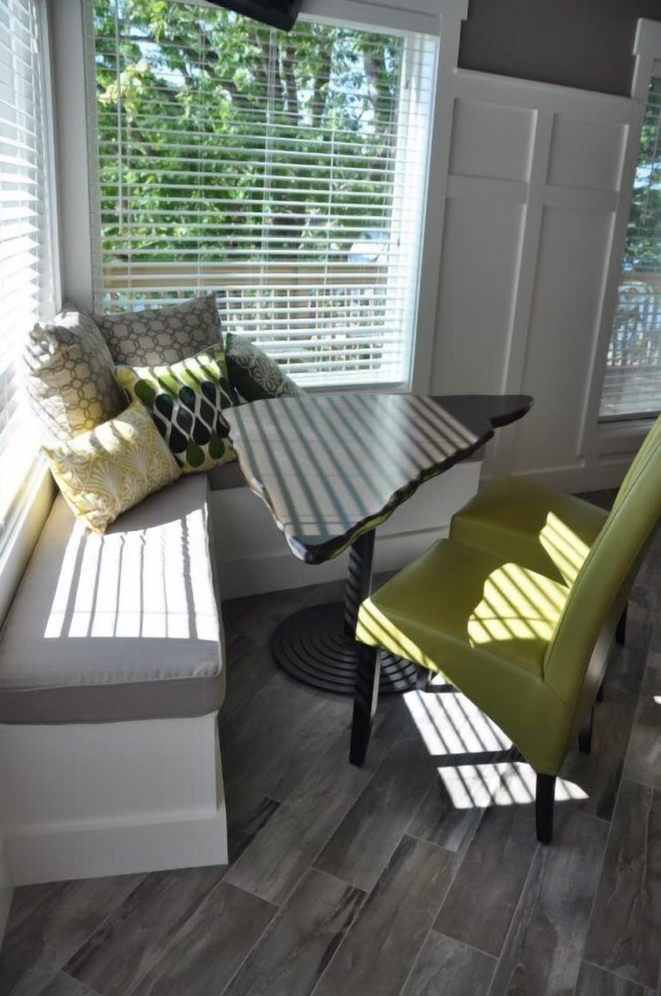 Dining Area 2: Great for Kids!