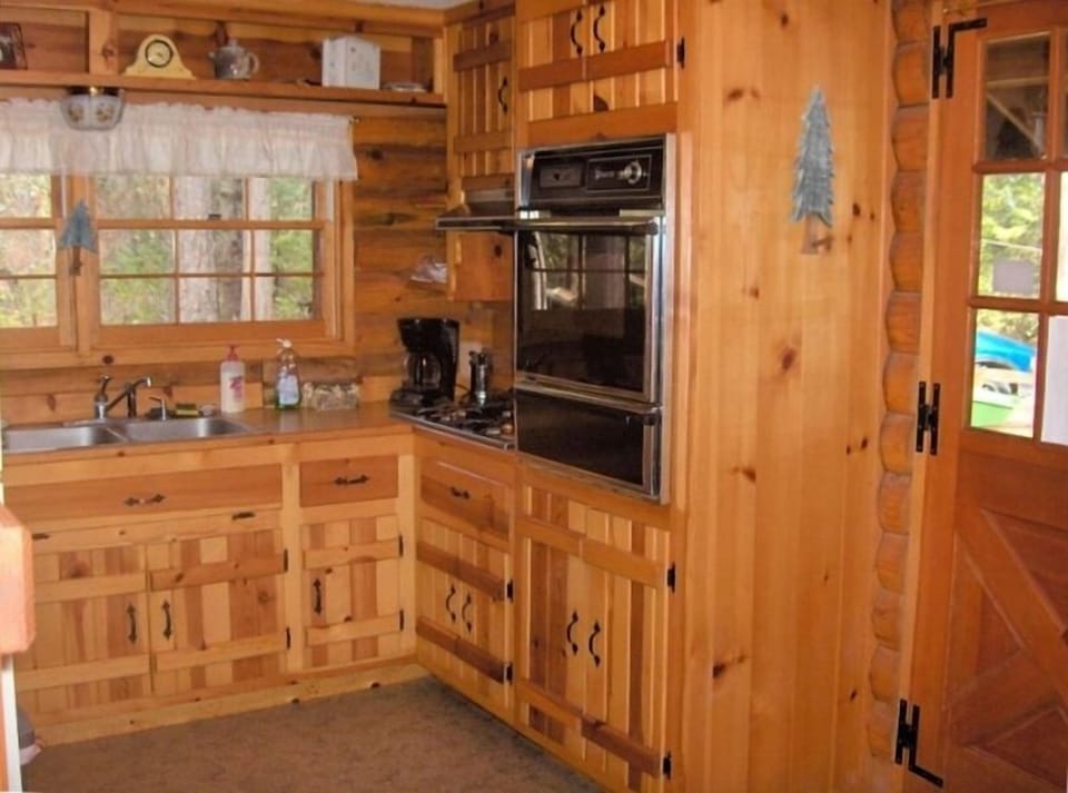 The kitchen is fully equipped.