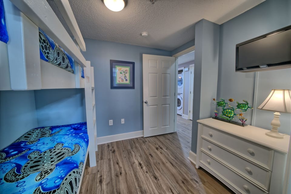 Built-in bunk room 