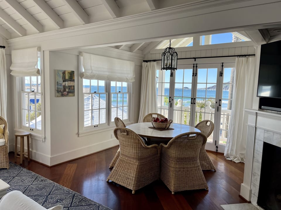 Dining area with balcony