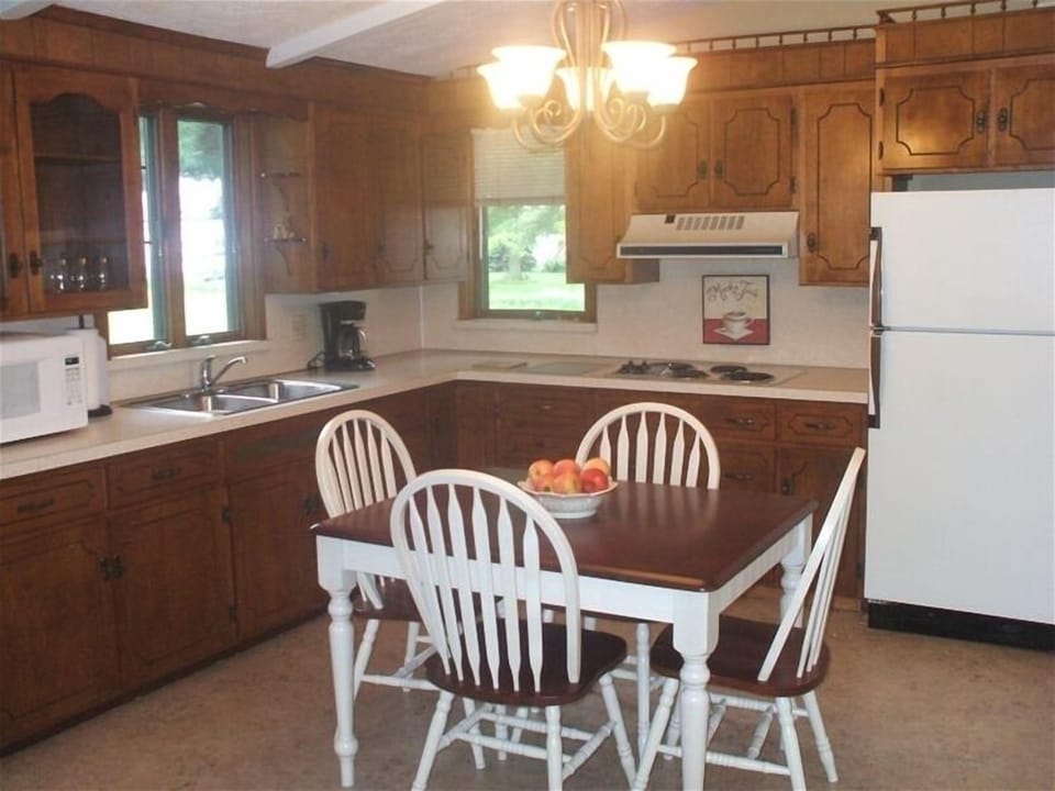 Furnished Kitchen