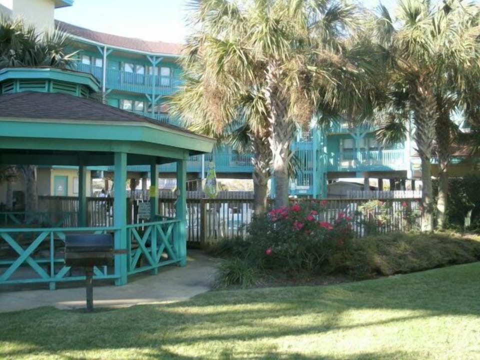Beautifully landscaped grounds of the SeaBreeze property