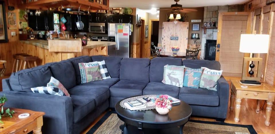 Plenty of comfortable seating for you to enjoy a relaxing time at Mystic View