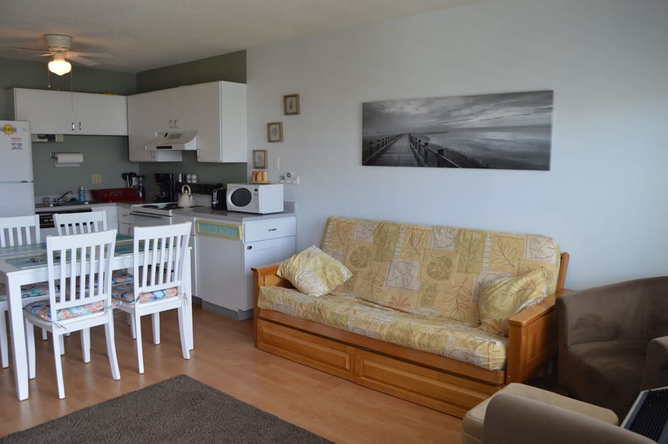 Futon view to Kitchen