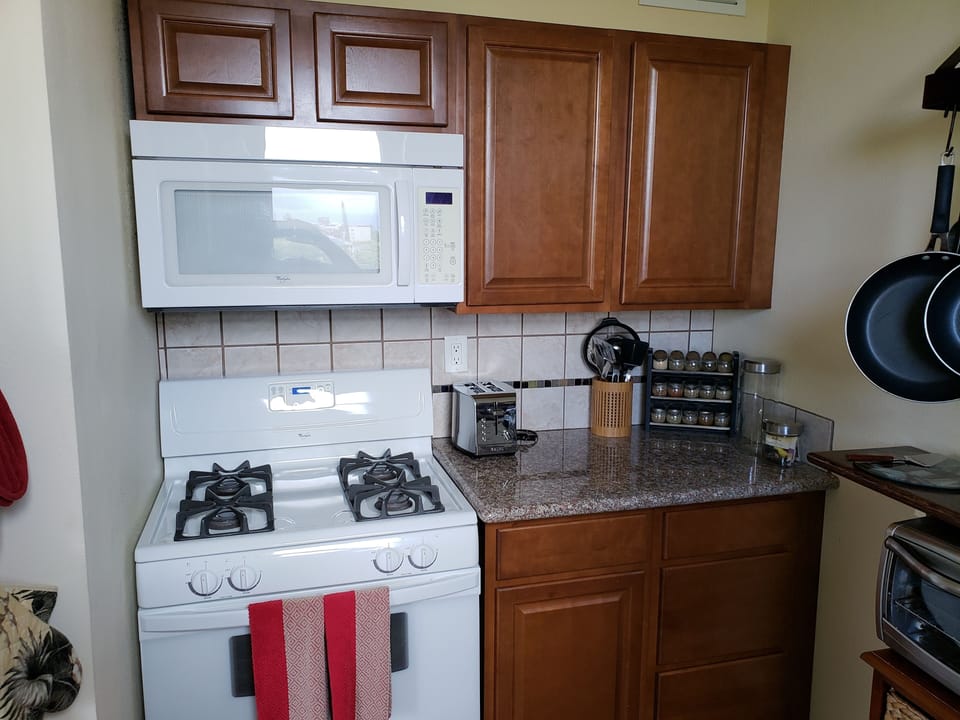 Gas Range and Microwave