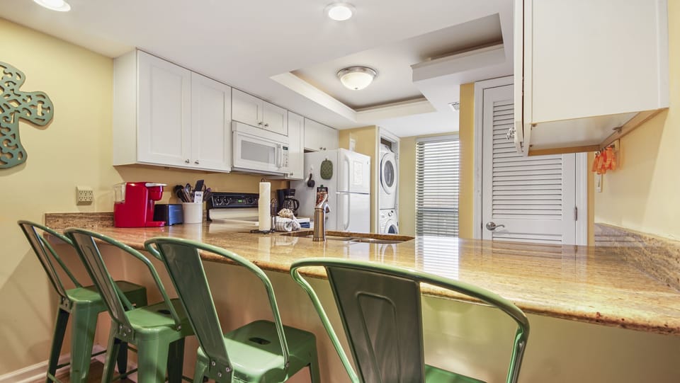 bar seating for 4