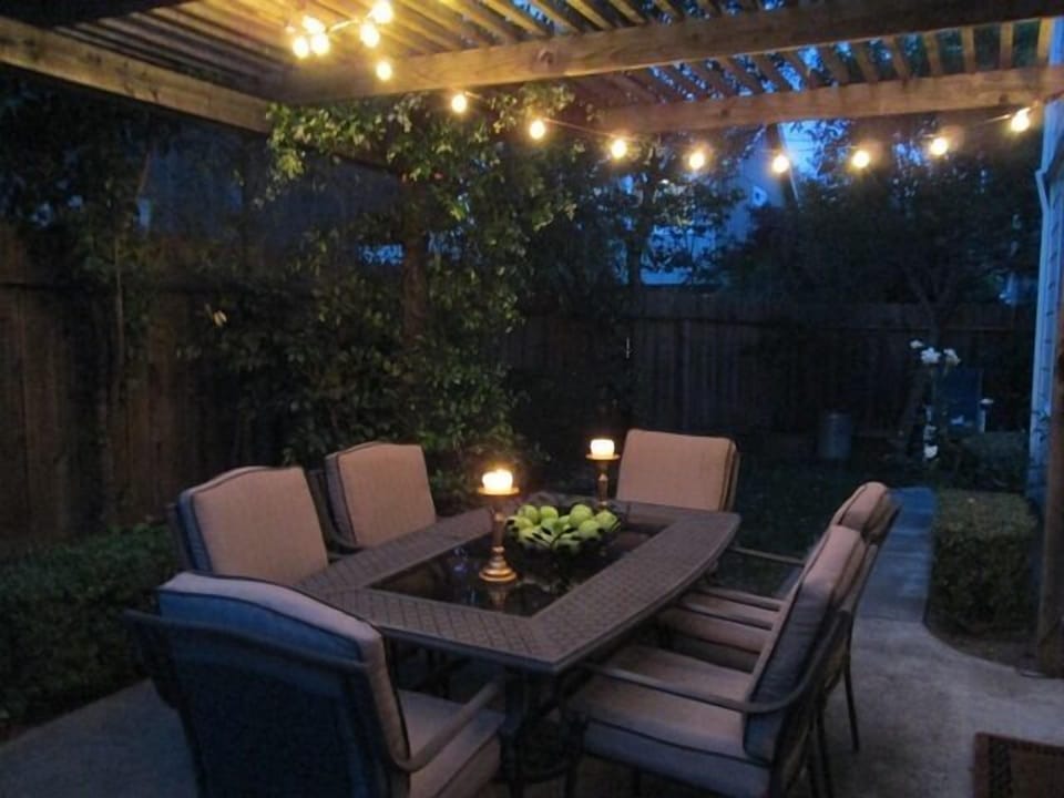Dining Al Fresco