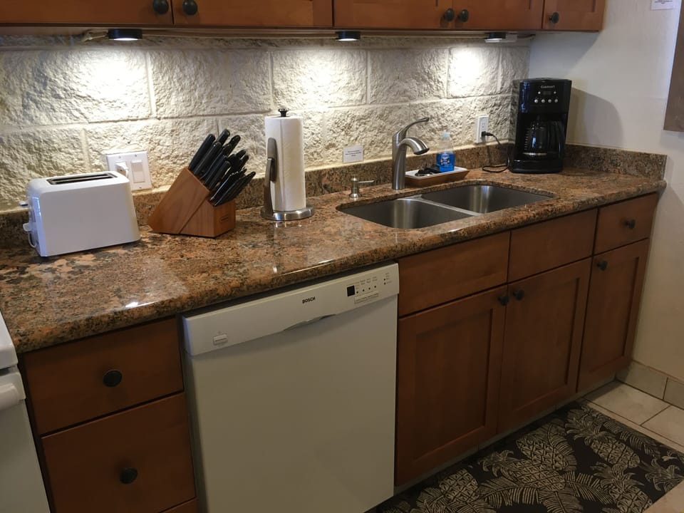 Well-equipped kitchen!