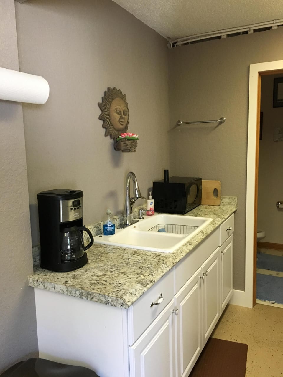 Down stairs kitchenette