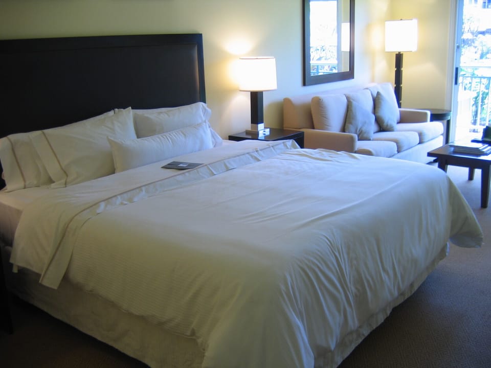 Luxurious King Heavenly Bed -- Standard