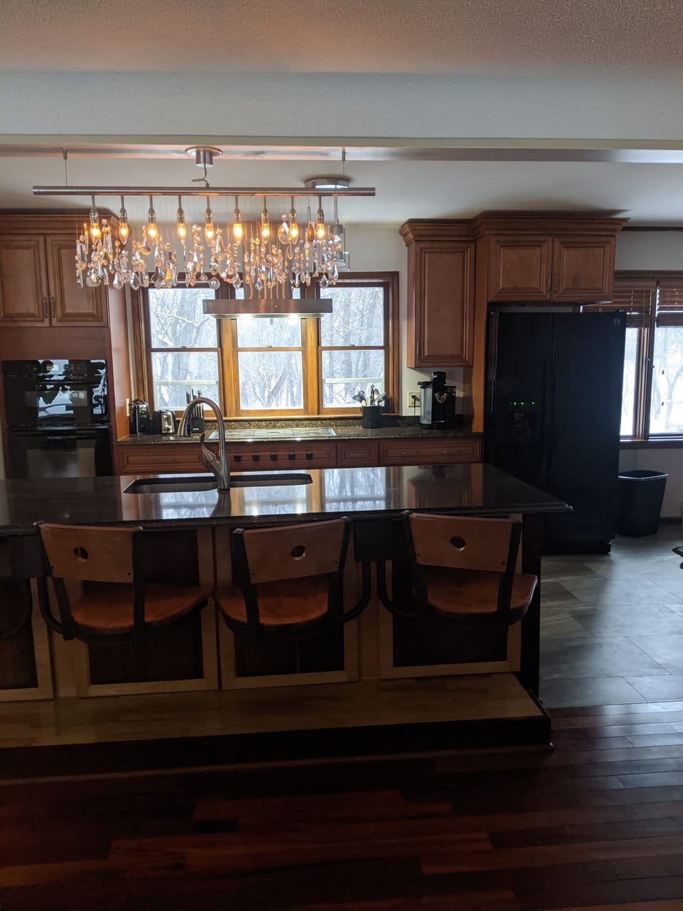 Kitchen Island - Casual Seating
