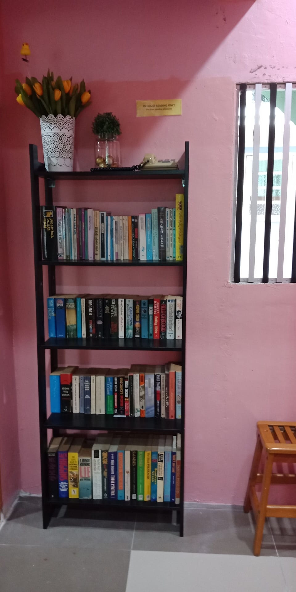 Mini library 