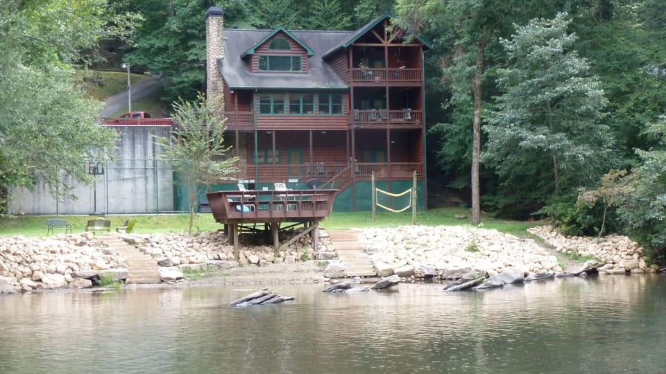 New shoreline with easy access to the river by way of newly installed stairs.