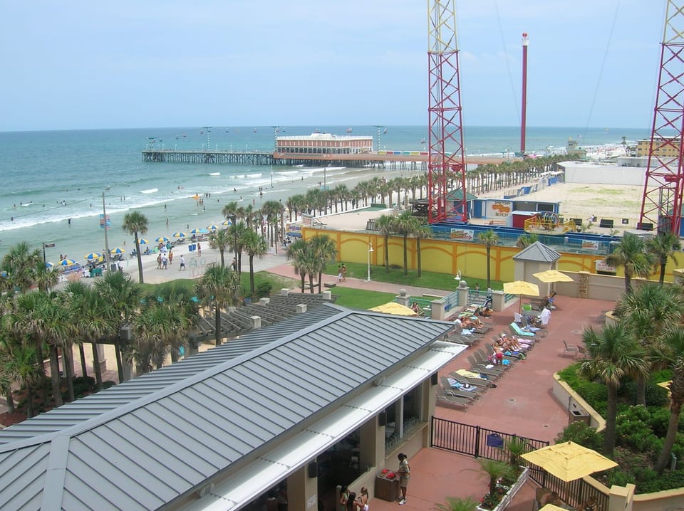 Visit the Daytona Beach Pier