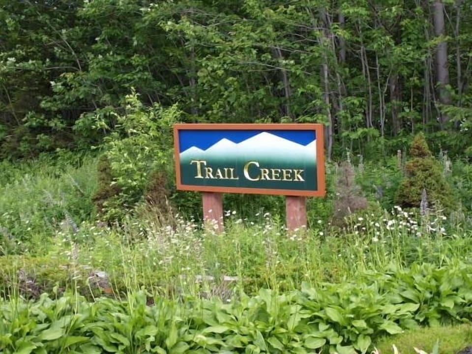 Entry sign