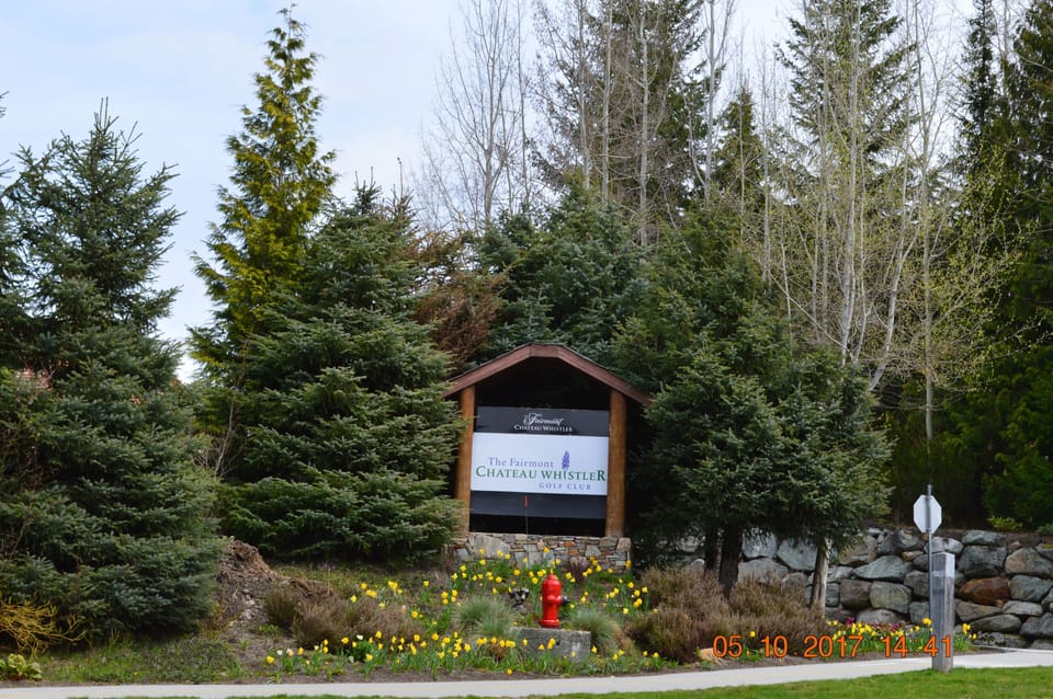 Chateau Whistler Golf Course couple minutes away.