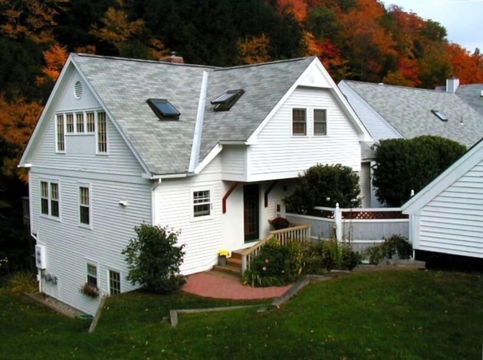 Exterior - 1 block from VT-100 & 108 intersection