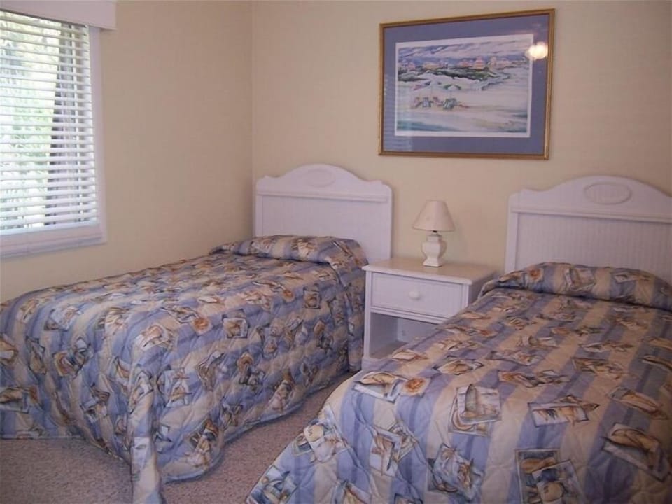 Twin beds in a cozy atmosphere...