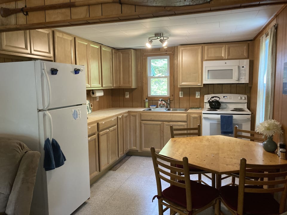 Kitchen, Fully Equipt 