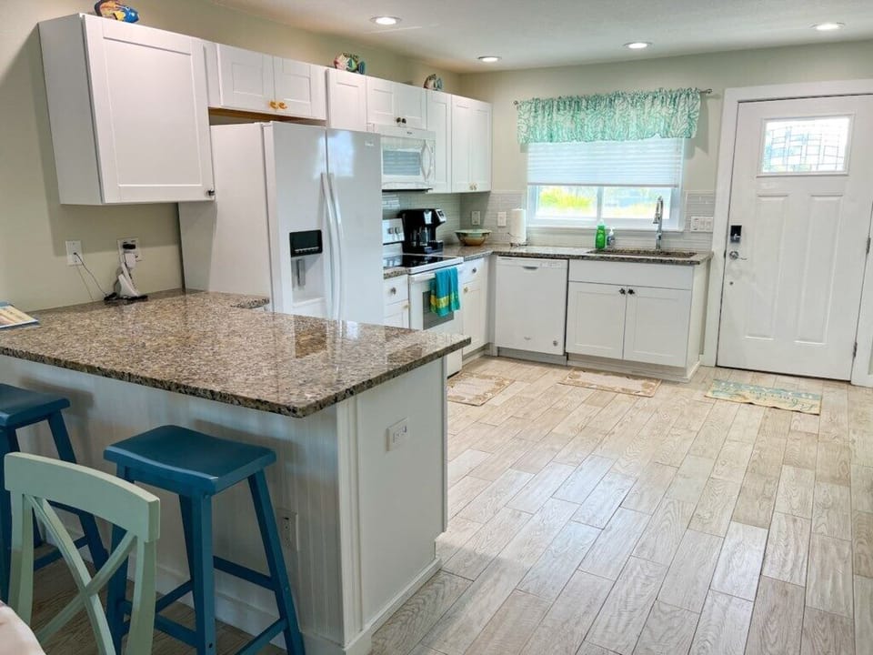 Kitchen with Bar Top