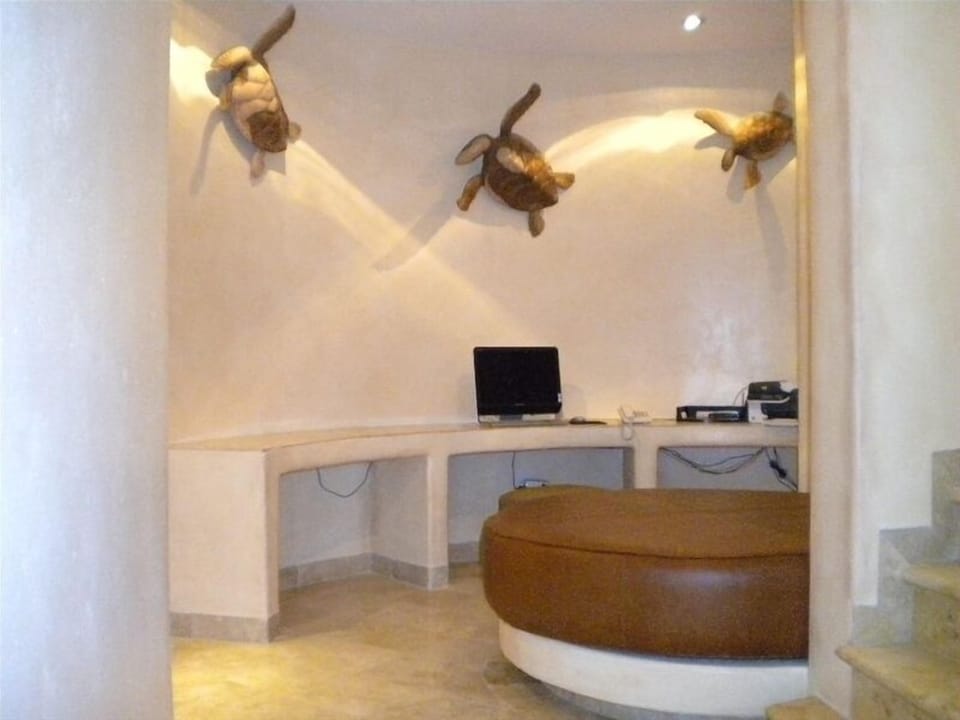 The 'Fishtank' is an Internet office with all the necessities