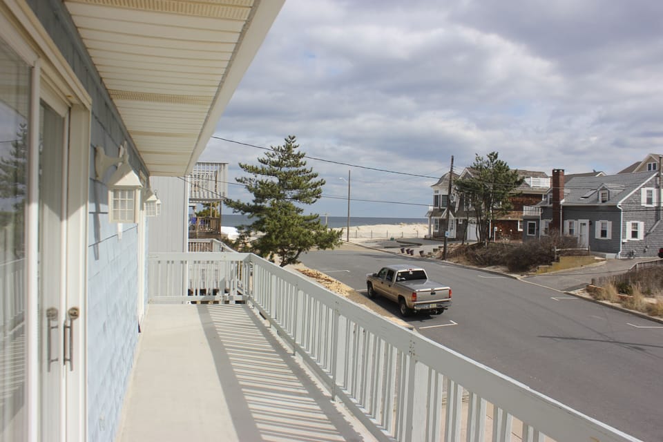 View from Front House up stairs Porch 