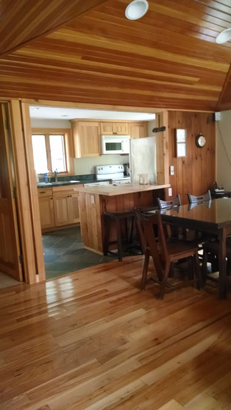 dining/kitchen