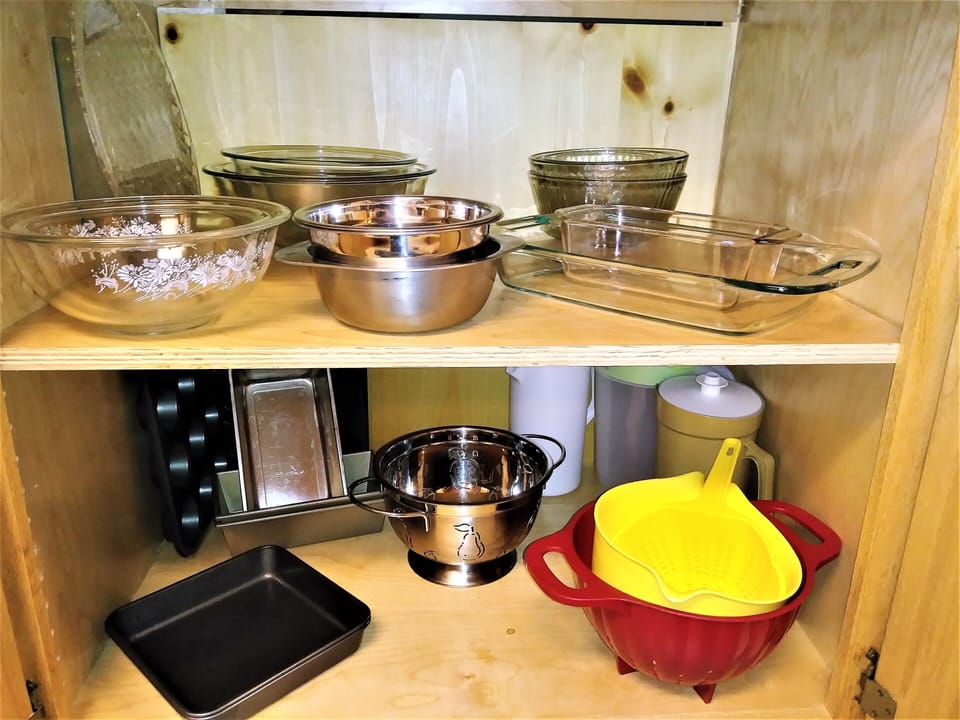 Griddle, Mixers, Crock Pot, graders, choppers, Mix Bowls, strainer, Muf Pans 